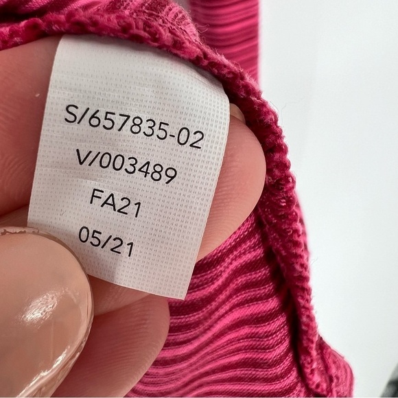 Athleta Cloudlight Stratus Shirt Womens XS Striped Long Sleeve Top Dark Pink - Picture 8 of 11